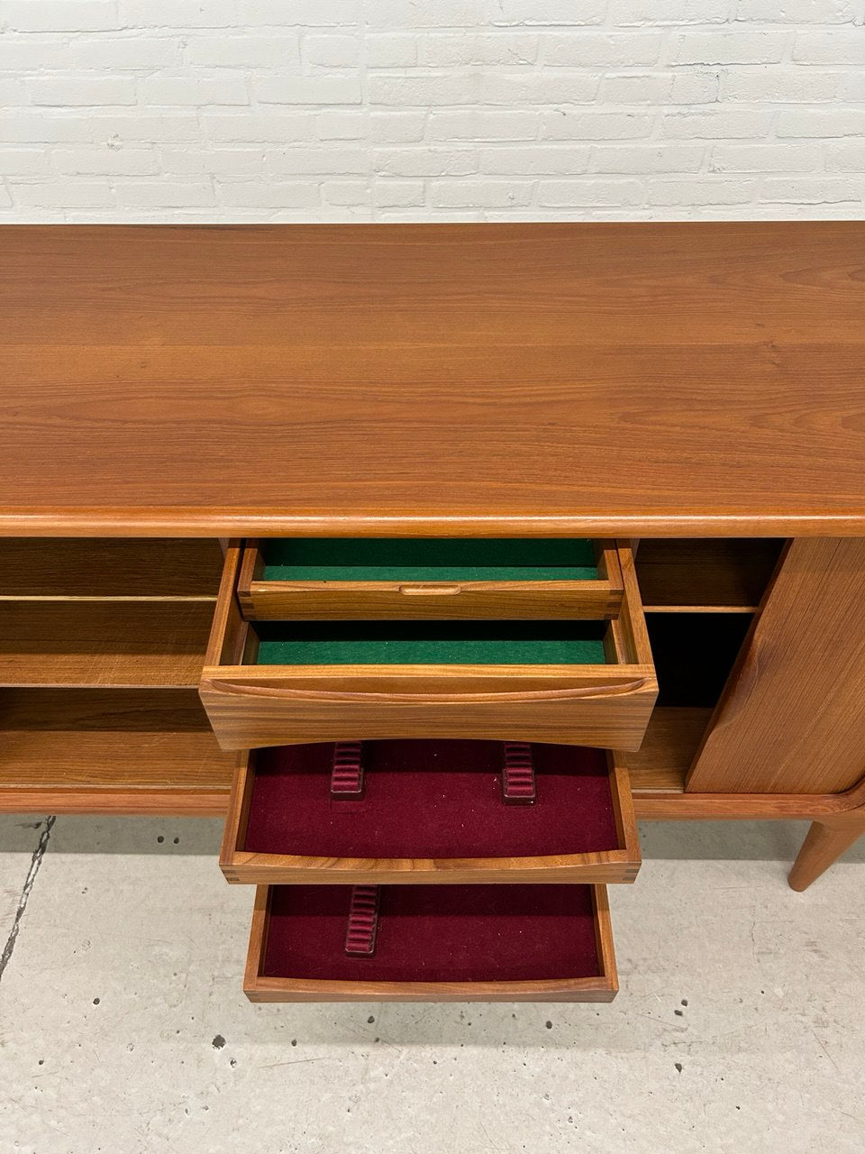 Johannes Andersen Deens Design Dressoir