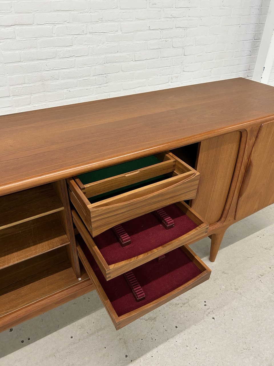 Johannes Andersen Deens Design Dressoir
