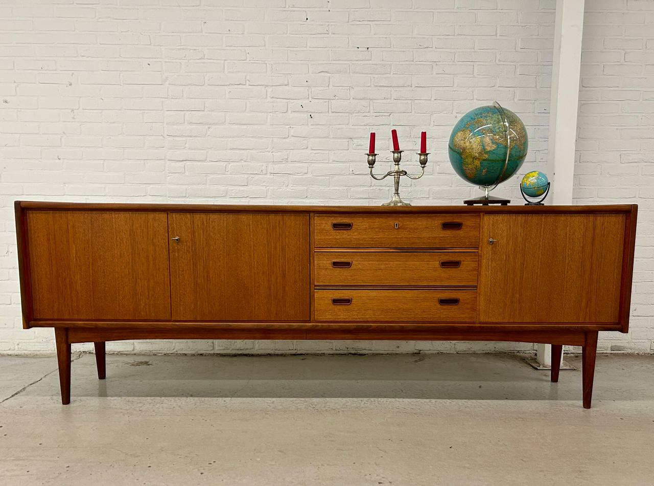 XXL vintage Bartels dressoir