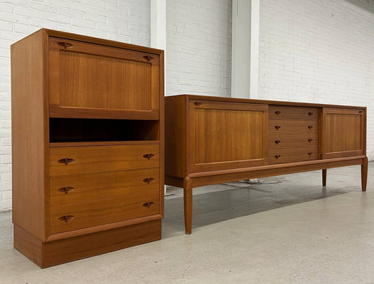 Deens teak cabinet H.W. Klein Bramin