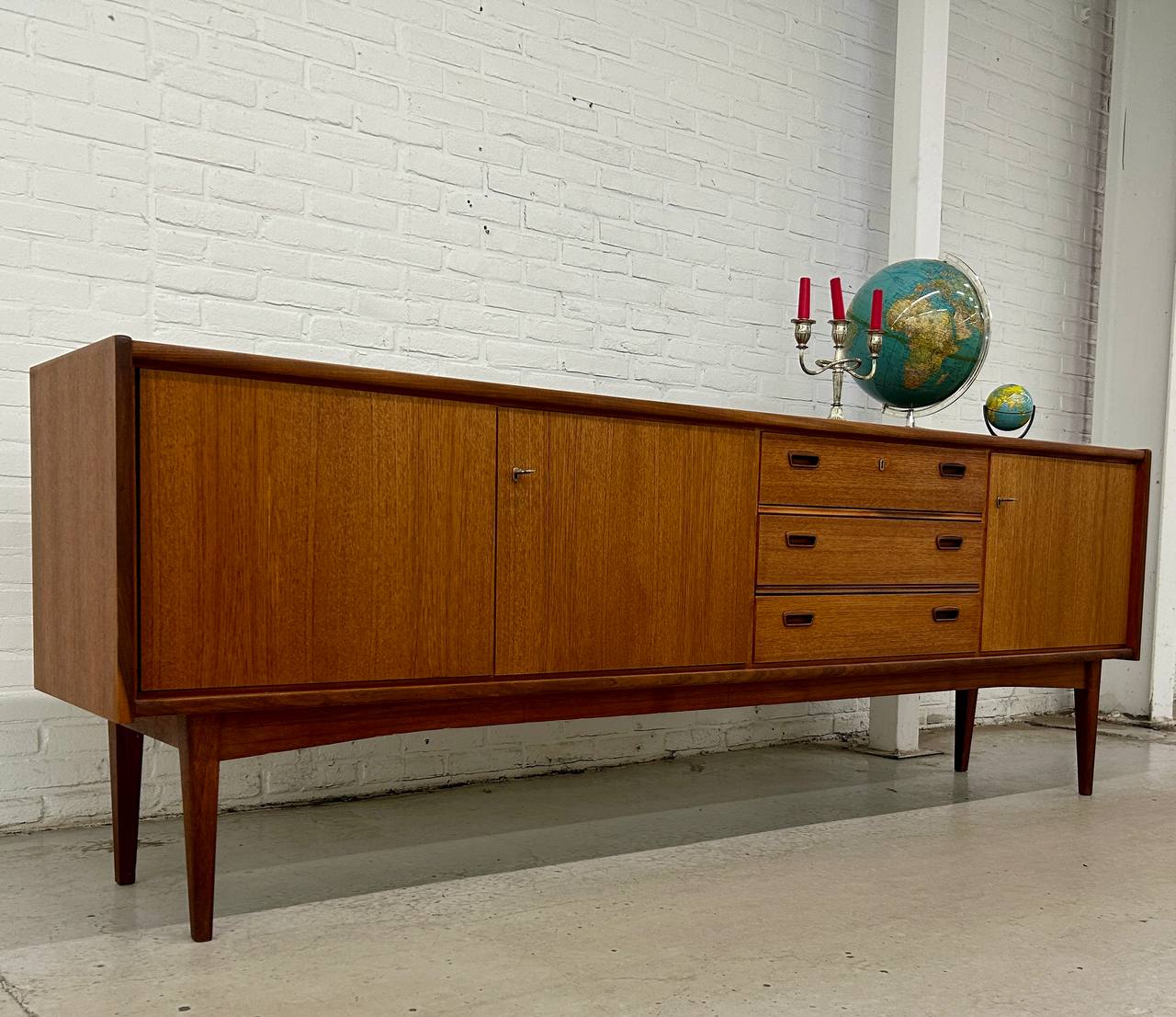 XXL vintage Bartels dressoir