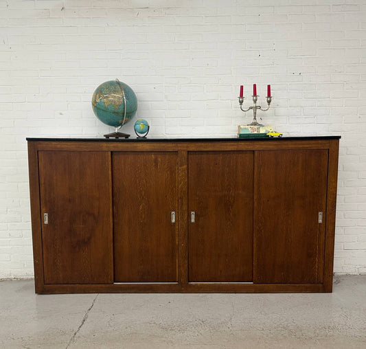 Vintage schoolkast - schuifdeurkast