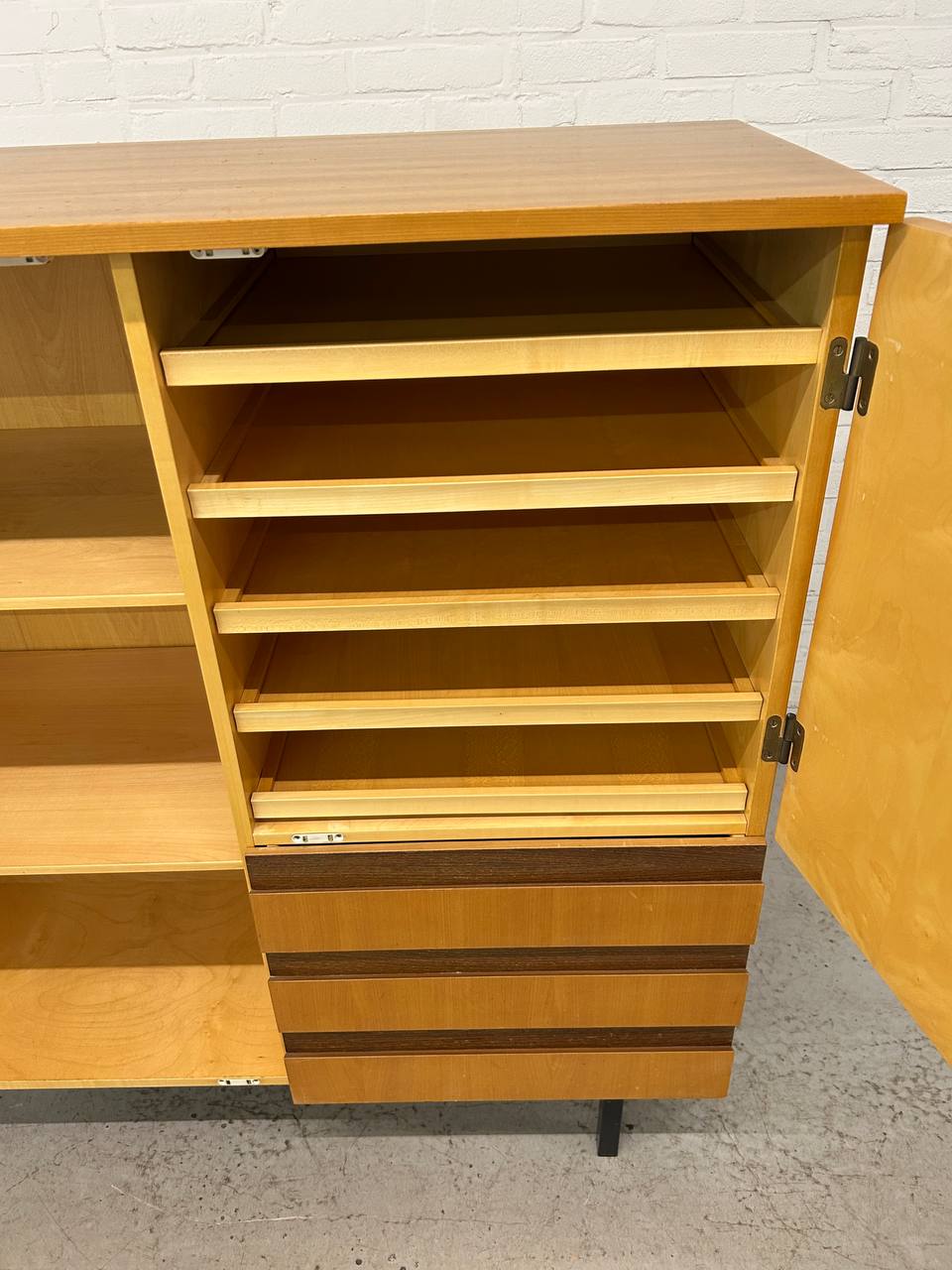 Vintage Mid Century Design Highboard 2