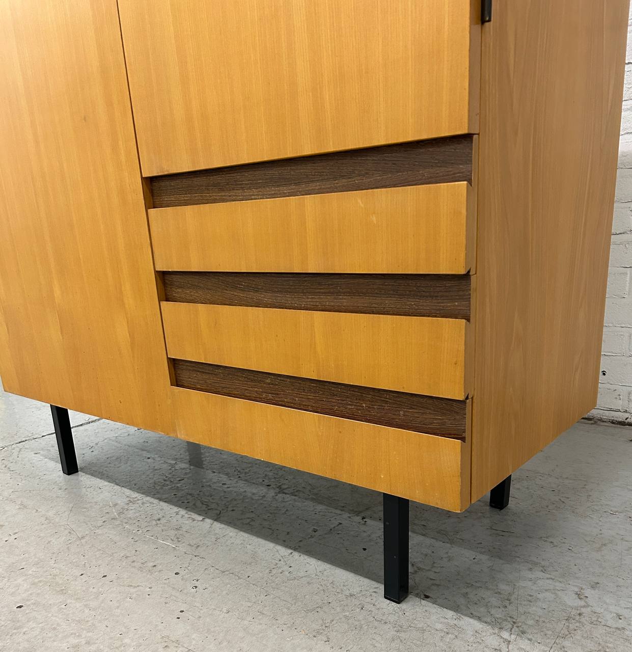 Vintage Mid Century Design Highboard 2