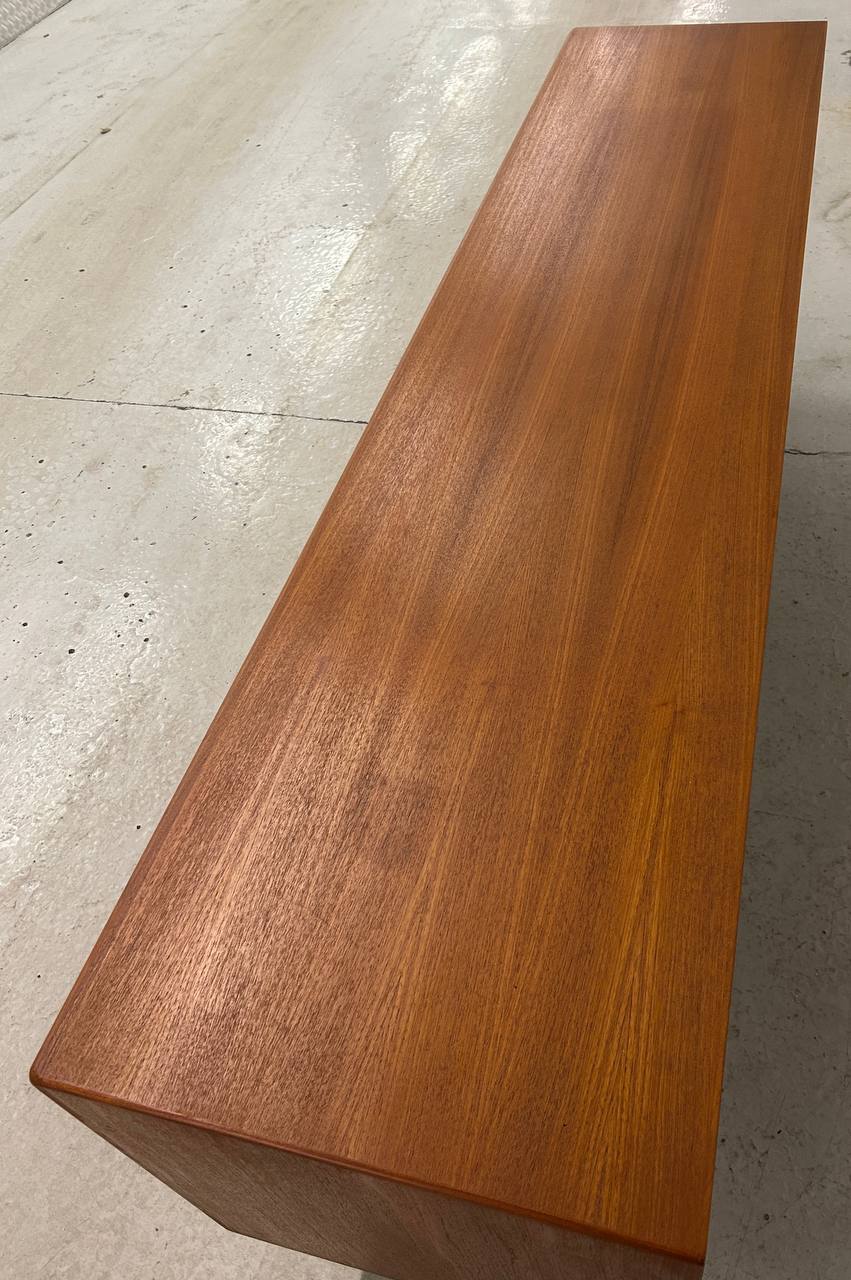 Deens vintage dressoir in teak