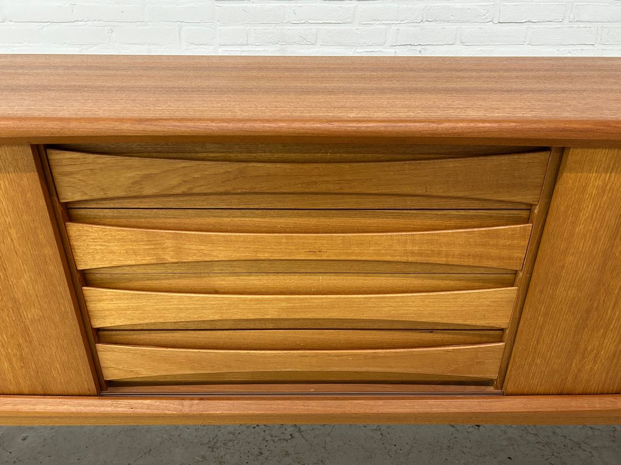 Deens vintage dressoir in teak