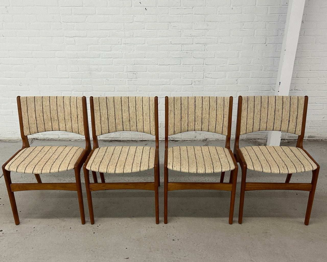 Vintage stoelen Erik Buch model 89 Anderstup