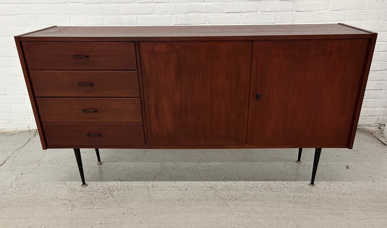 Vintage dressoir sideboard
