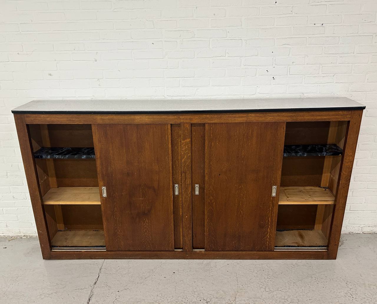 Vintage schoolkast - schuifdeurkast