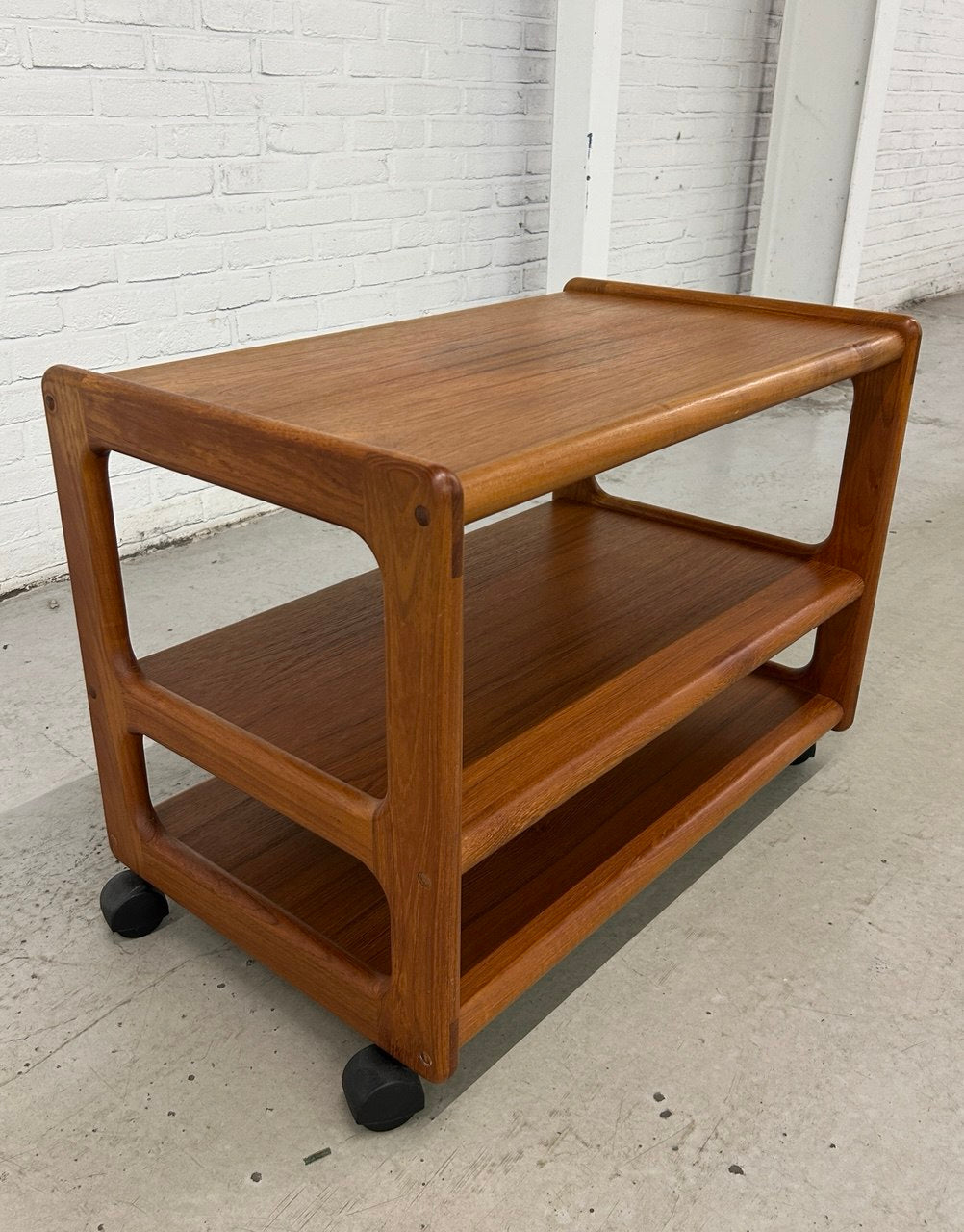 Vintage Deense serveerwagen