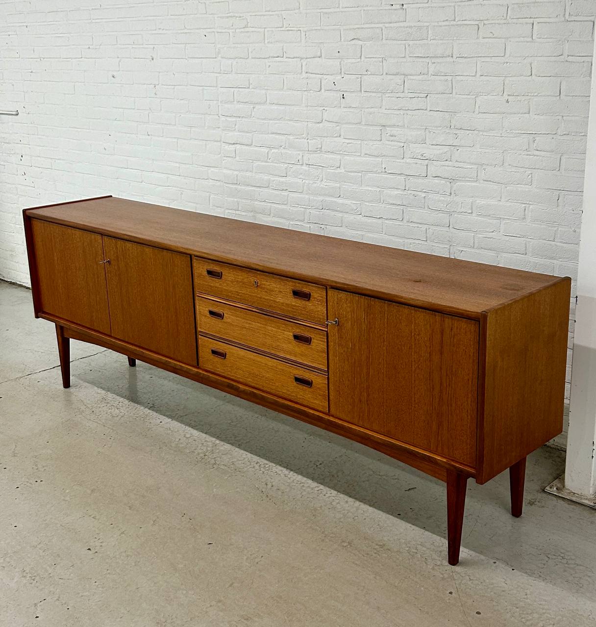XXL vintage Bartels dressoir