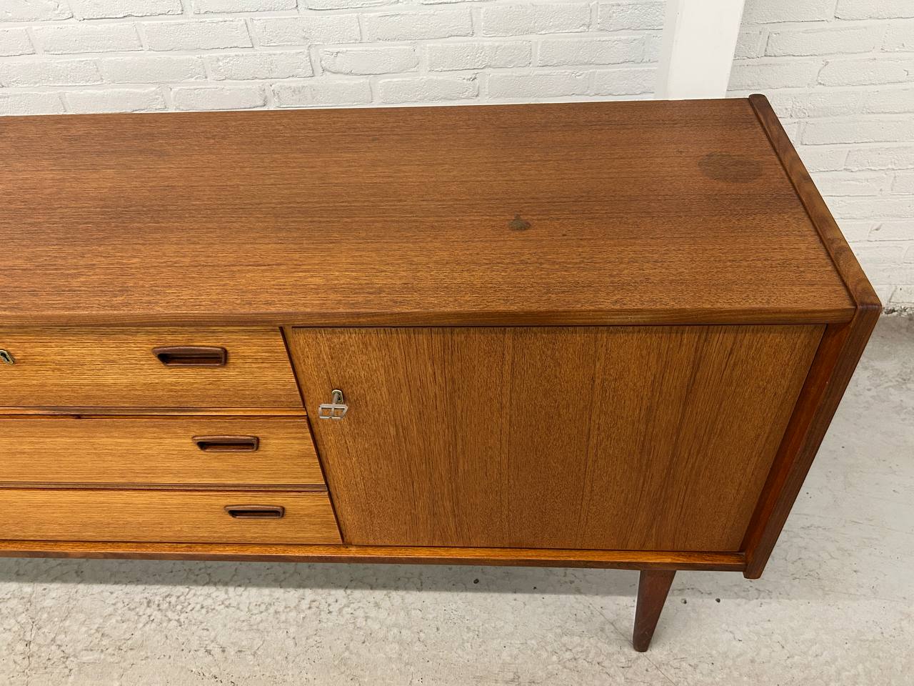 XXL vintage Bartels dressoir
