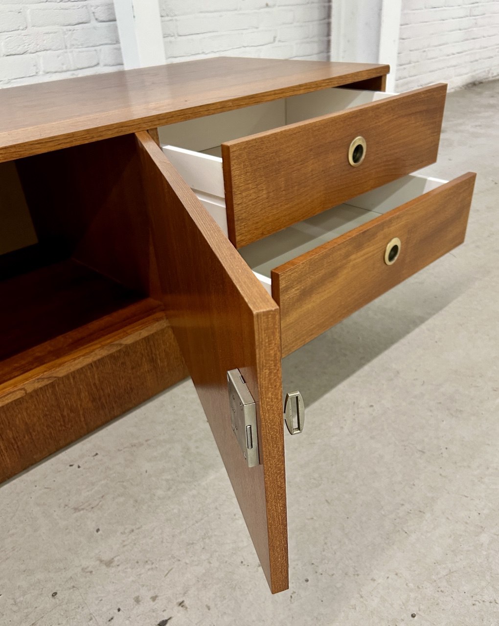 XXL vintage lowboard, dressoir