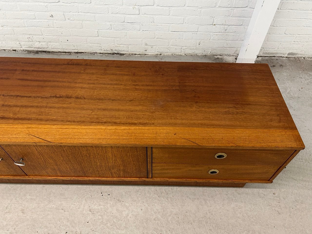 XXL vintage lowboard, dressoir