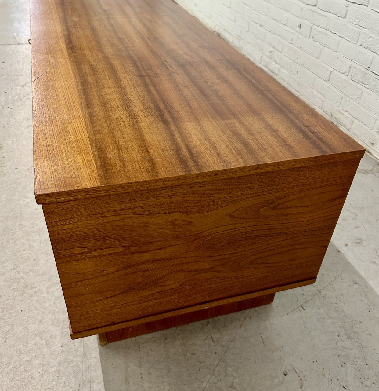 XXL vintage lowboard, dressoir