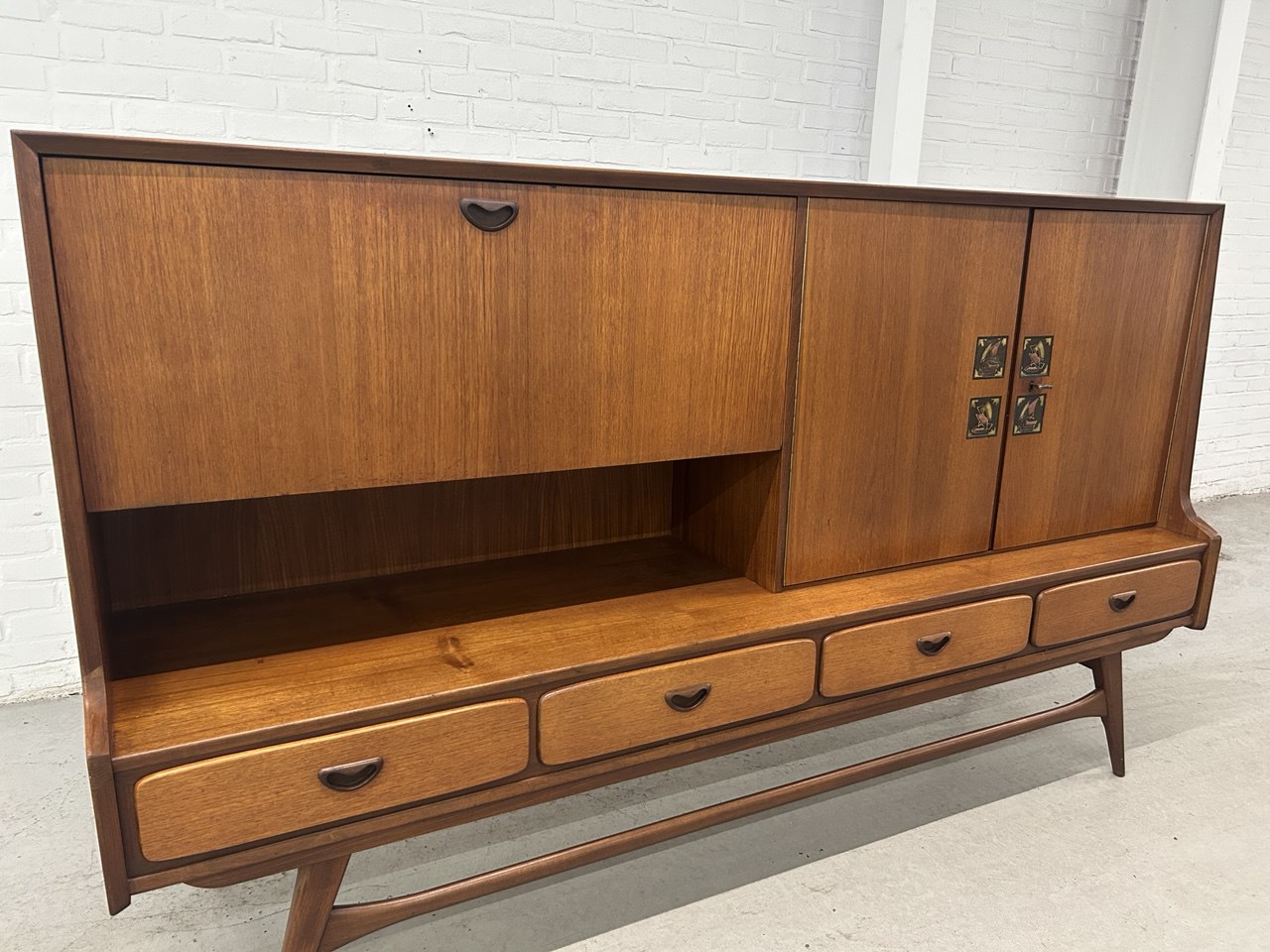 Louis Van Teeffelen Dressoir Highboard