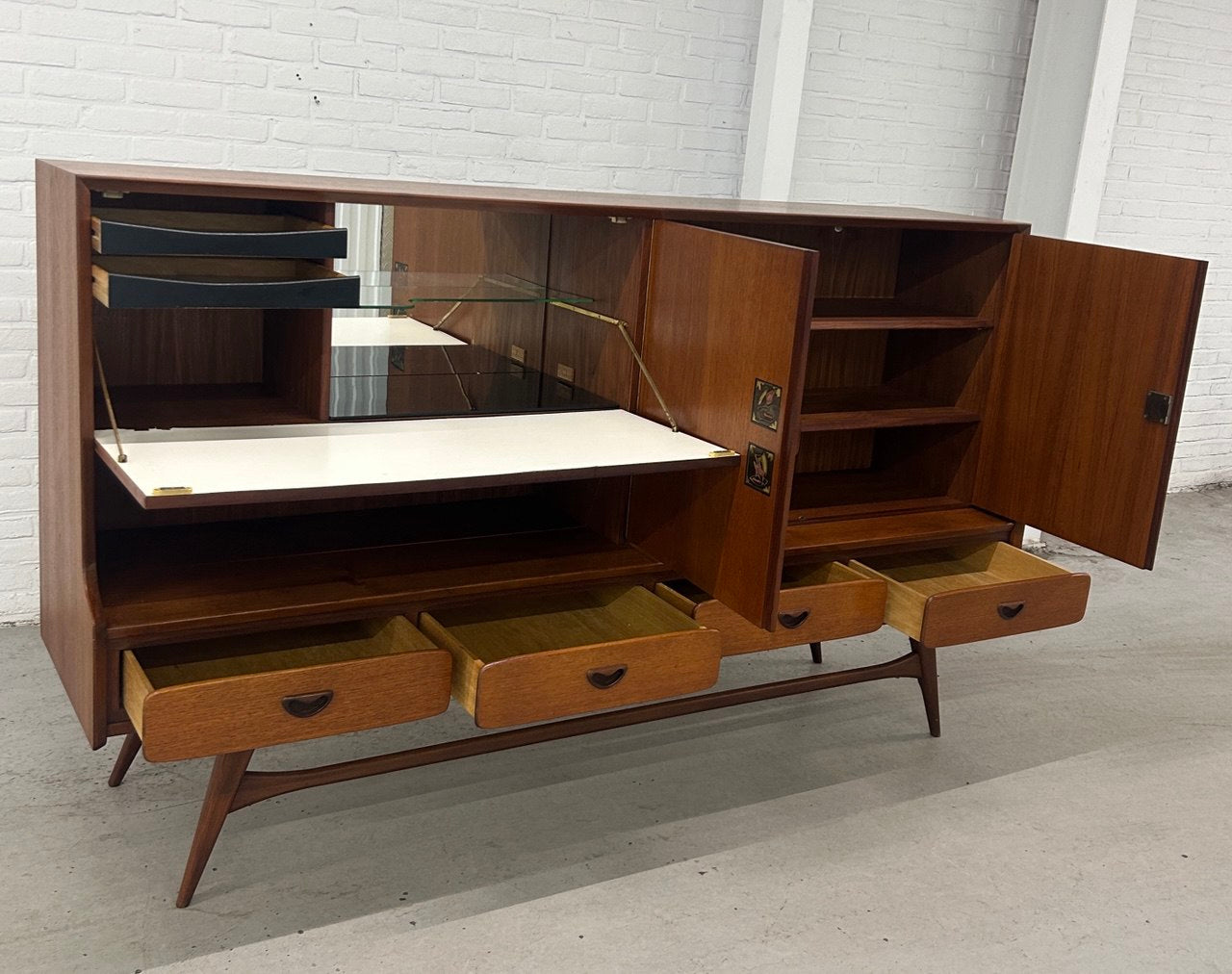 Louis Van Teeffelen Dressoir Highboard