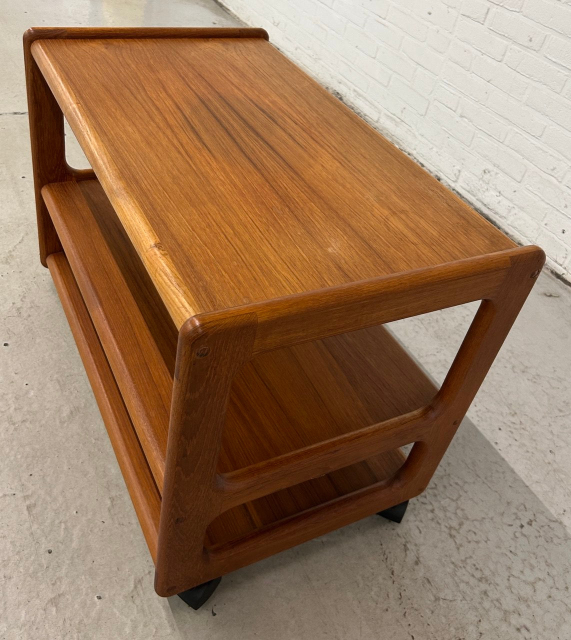 Vintage Deense serveerwagen
