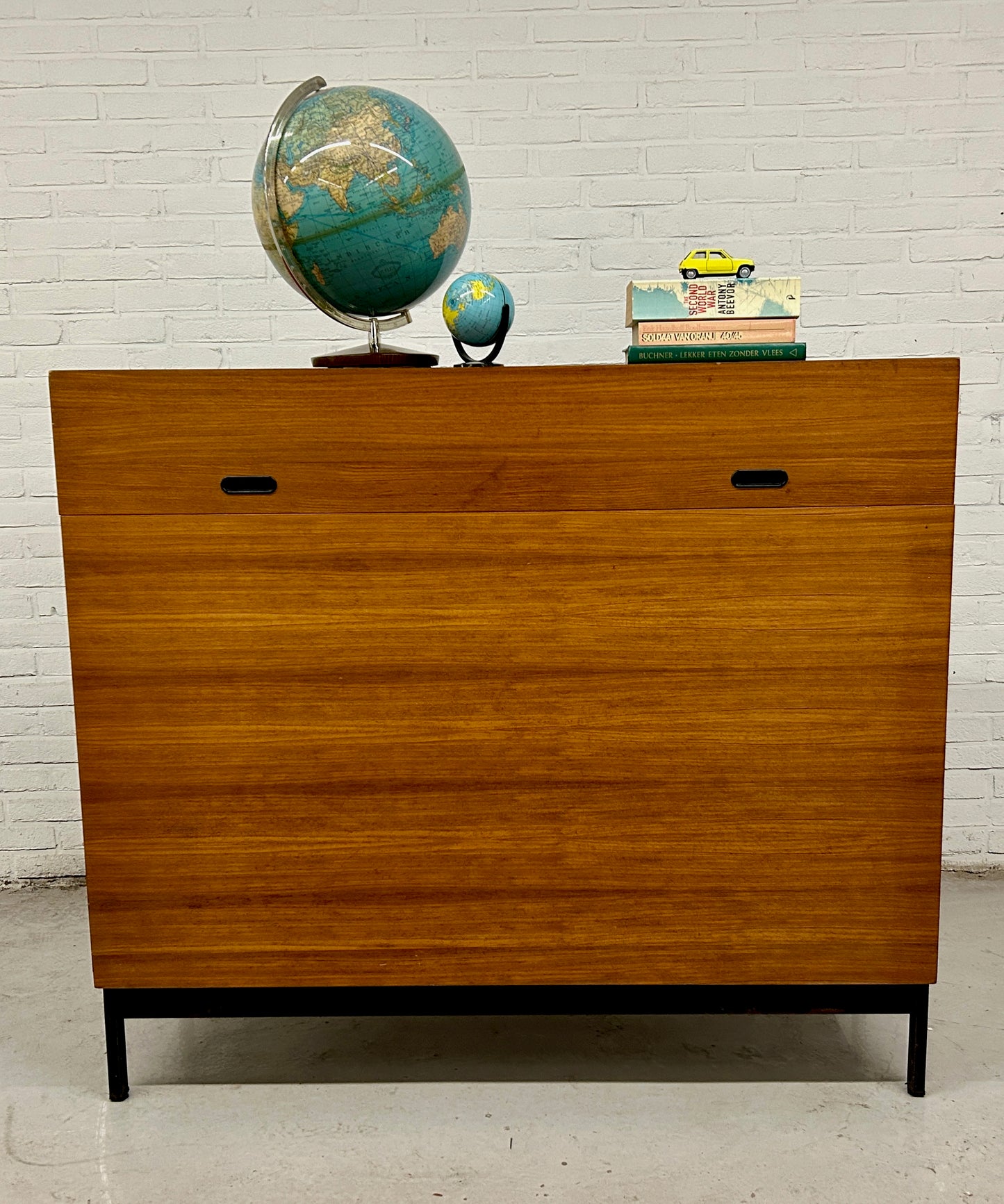 Vintage schoolkast / klepkast