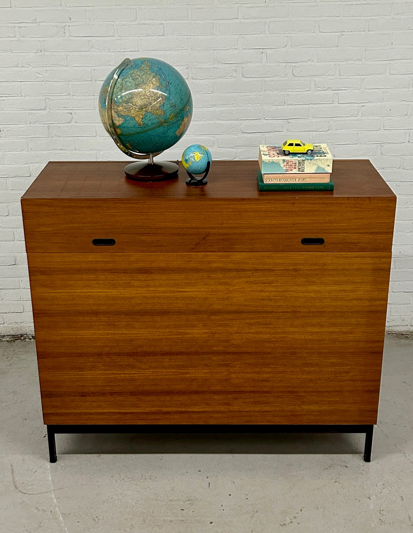 Vintage schoolkast / klepkast