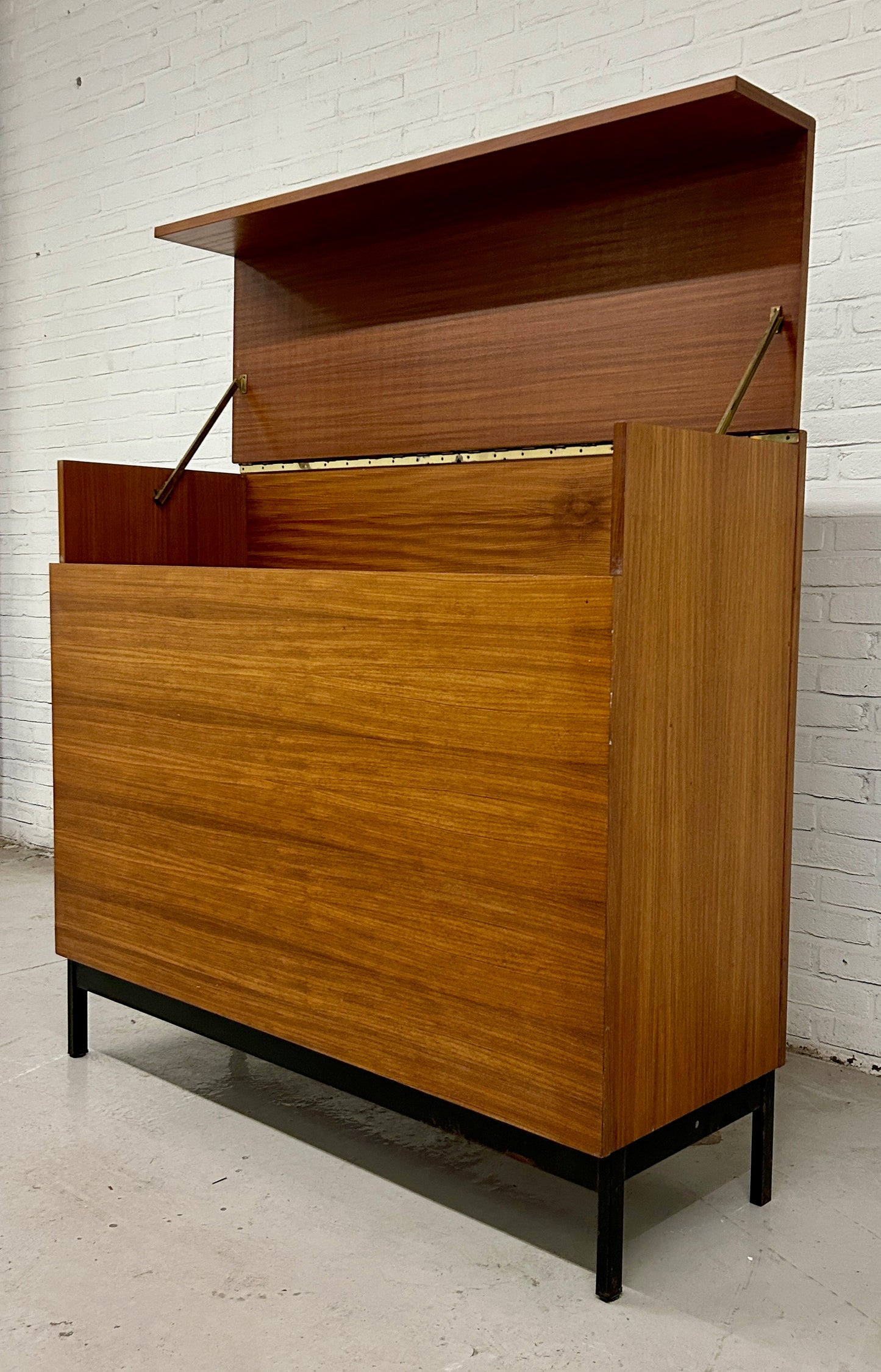 Vintage schoolkast / klepkast