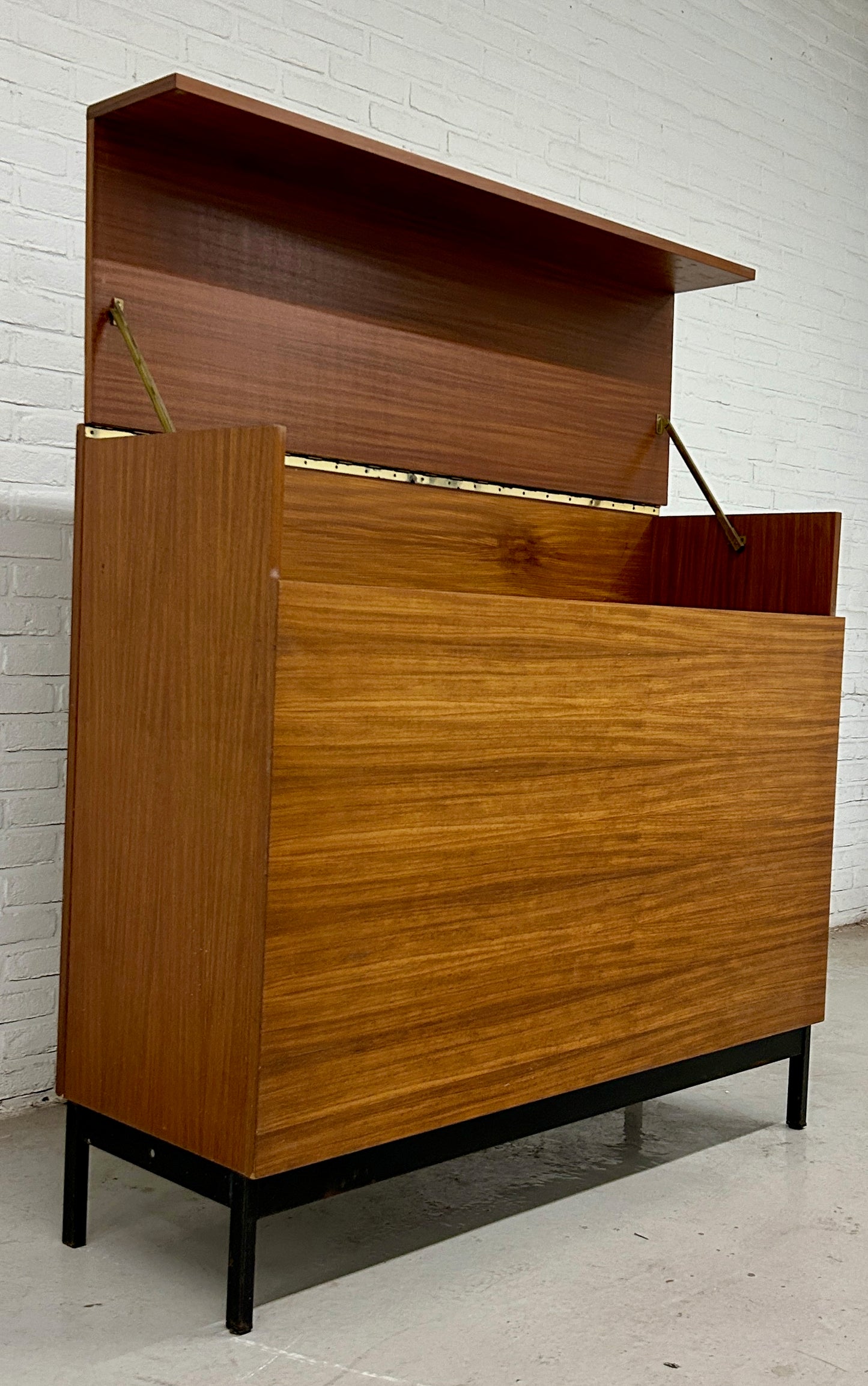 Vintage schoolkast / klepkast