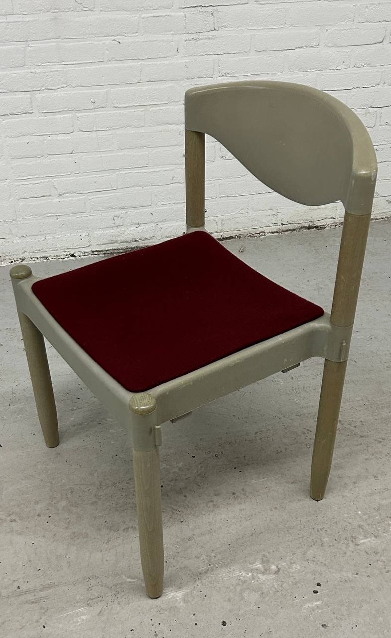 ‘Strax’ stapelstoelen door Hartmut Lohmeyer voor Casala