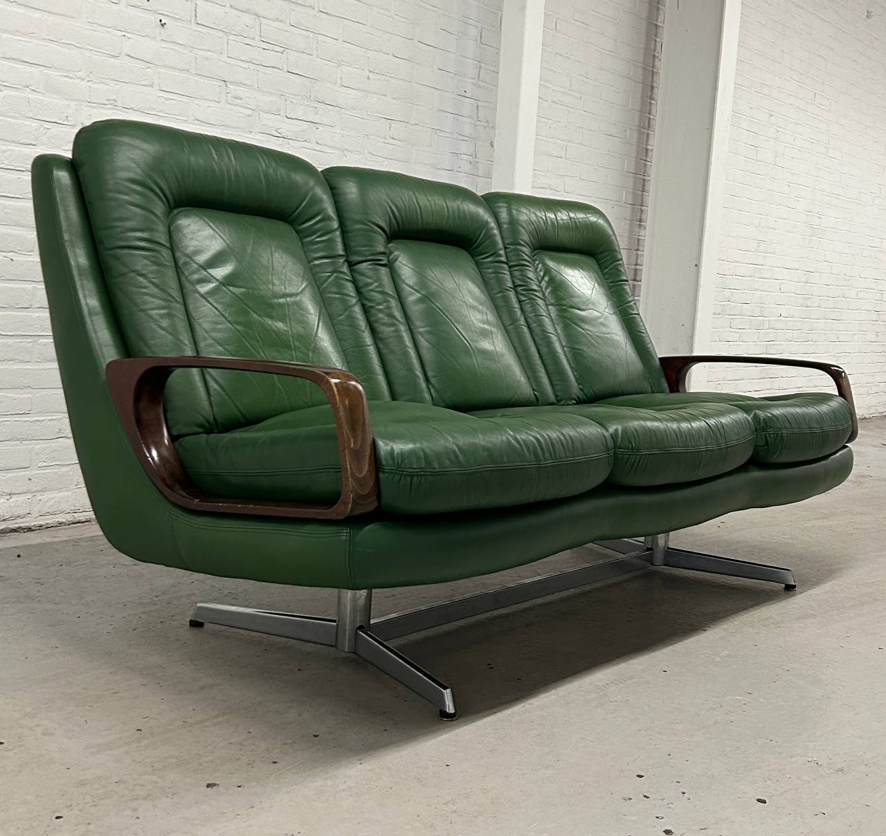 Leather designer sofa Carl Straub