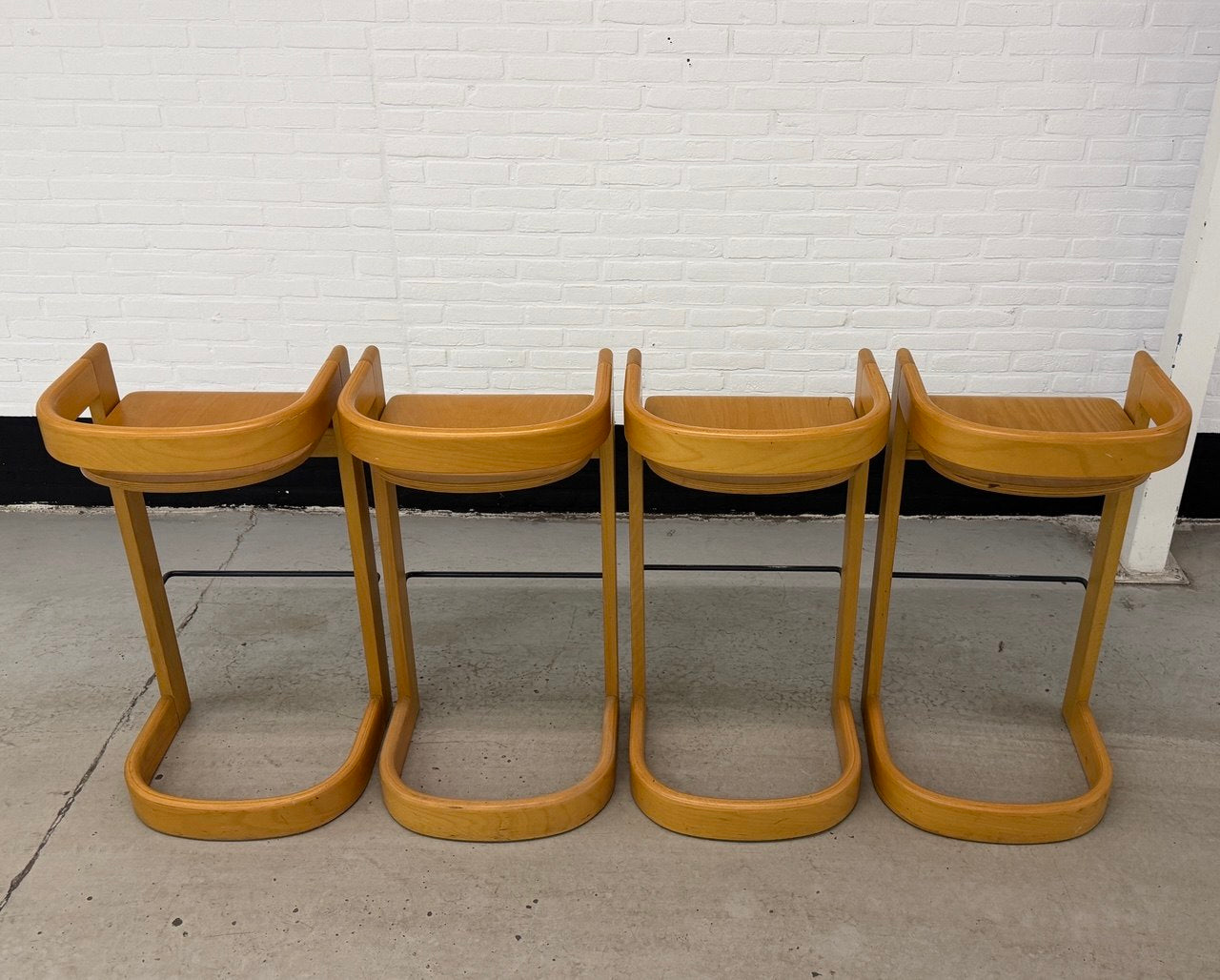 Set van 4 Willy Rizzo stijl barkrukken