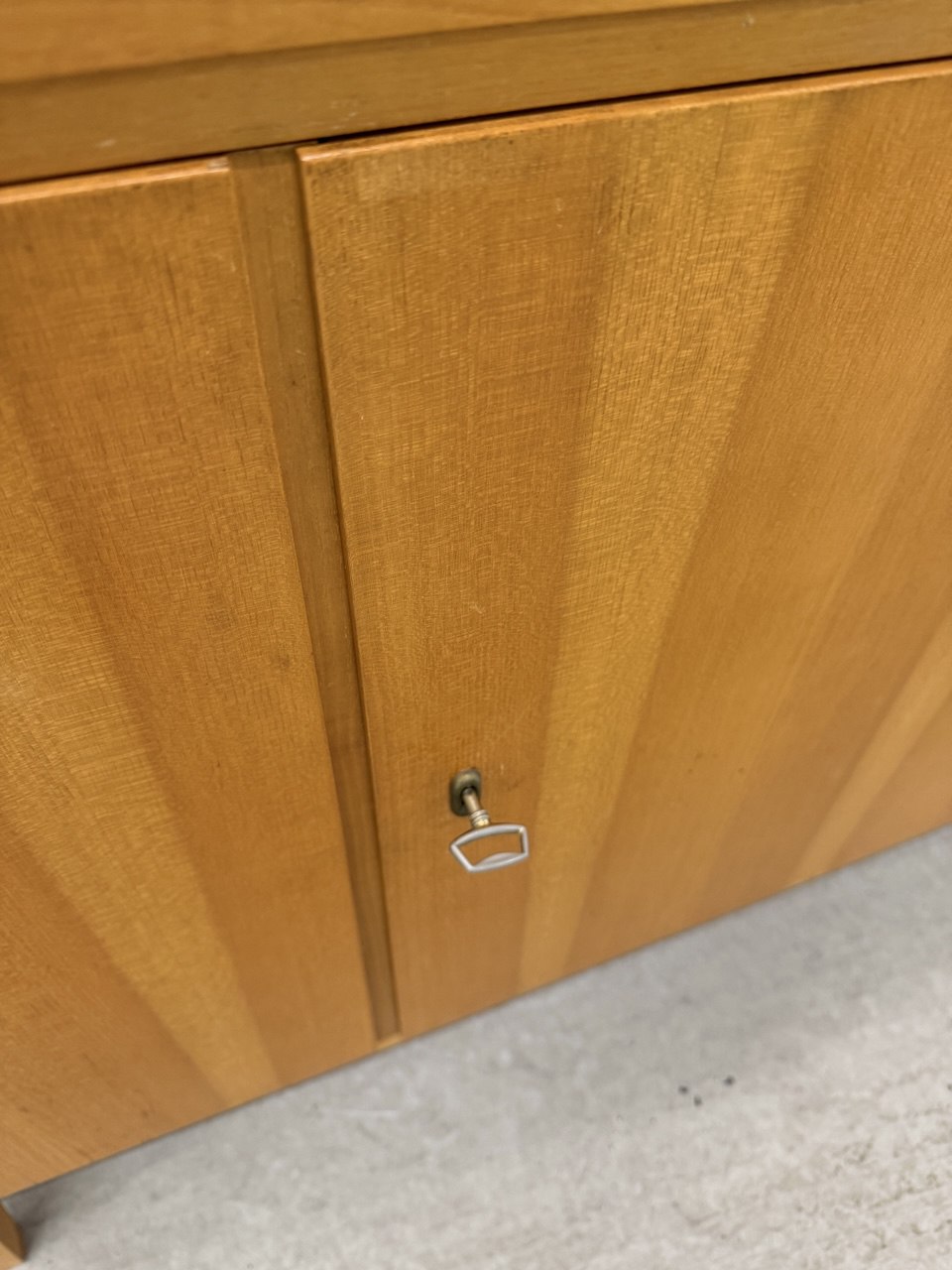 Vintage Designer Dressoir