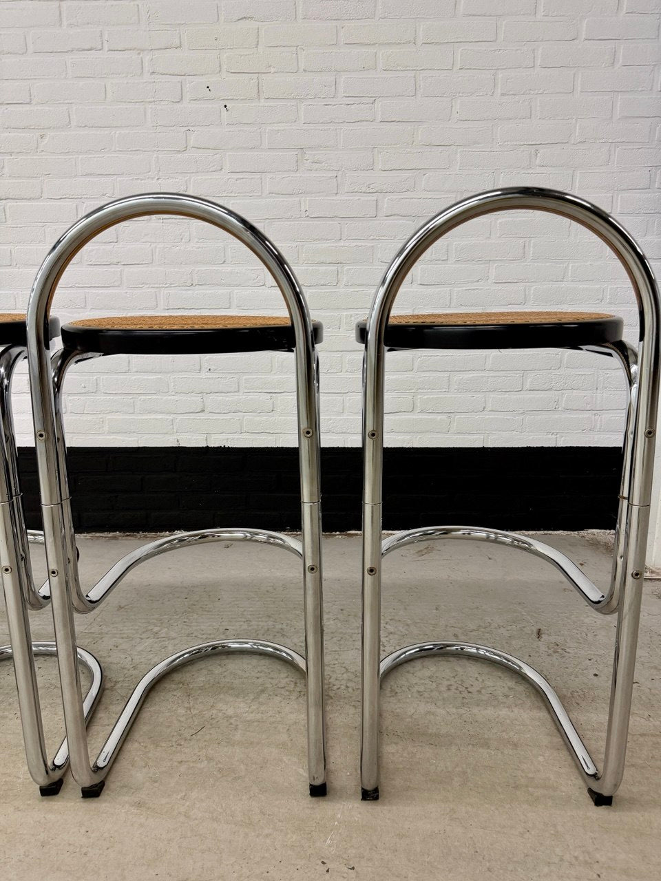 4 vintage Italy chrome barstools