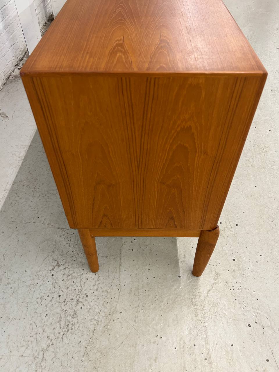 Deens teak dressoir H.W. Klein Bramin