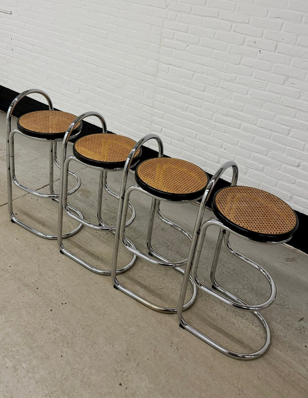 4 vintage Italy chrome barstools