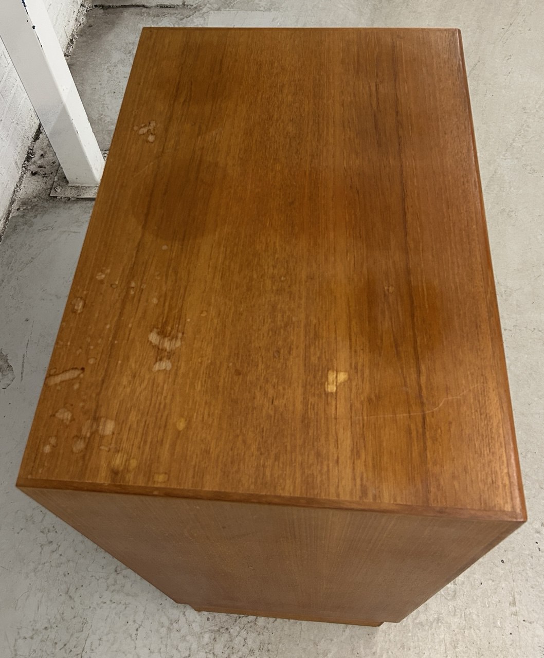 Deens teak cabinet H.W. Klein Bramin