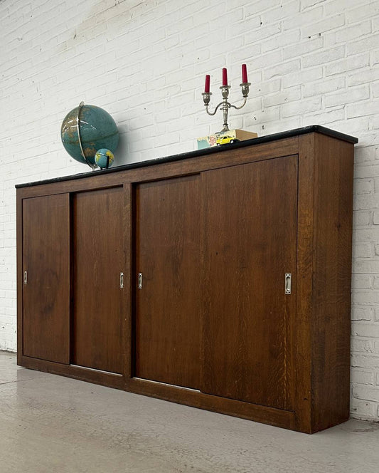 Vintage schoolkast - schuifdeurkast