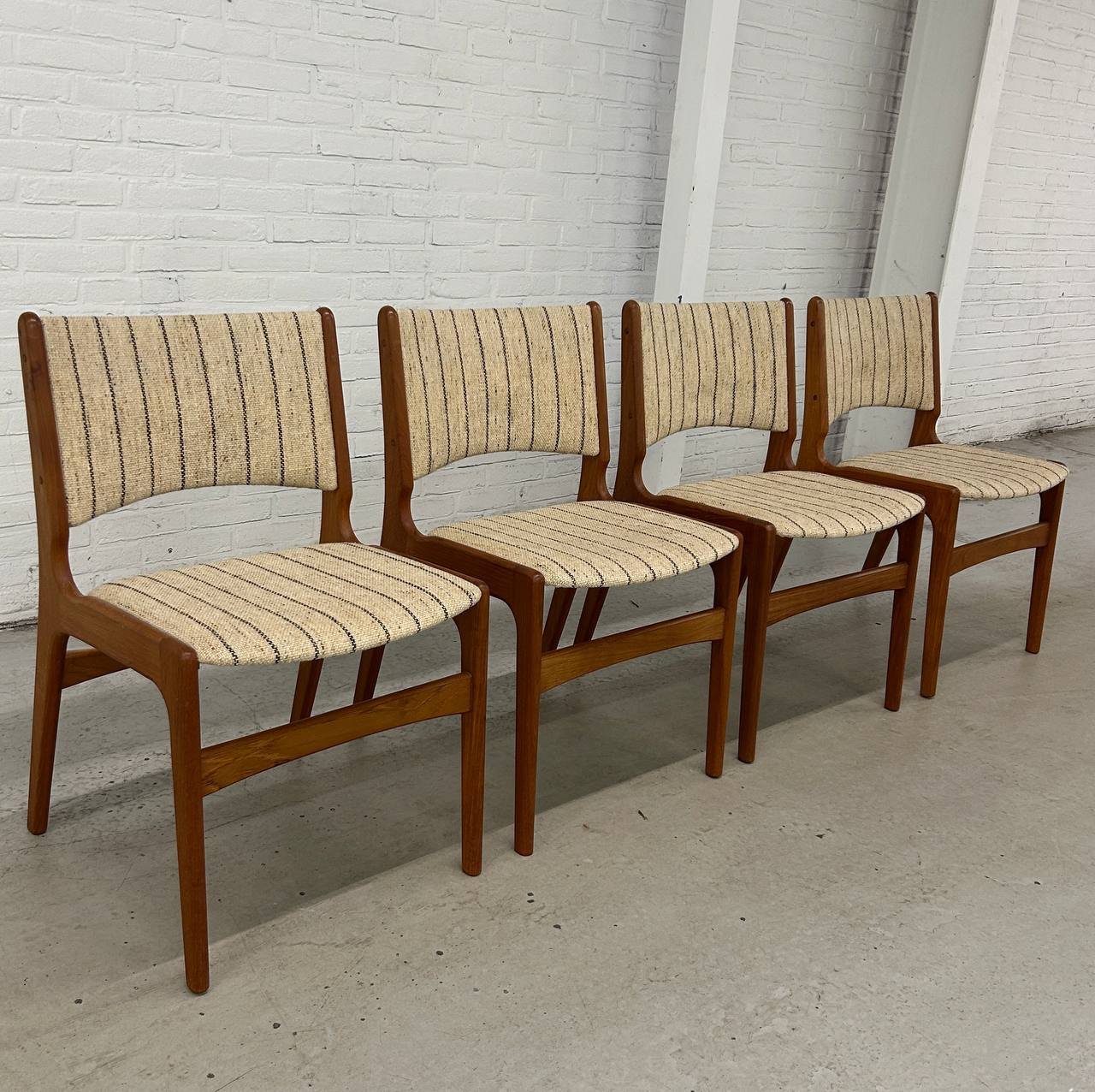 Vintage stoelen Erik Buch model 89 Anderstup