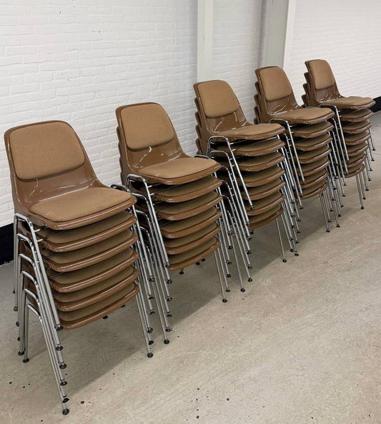 32 vintage Drabert stapelbare stoelen