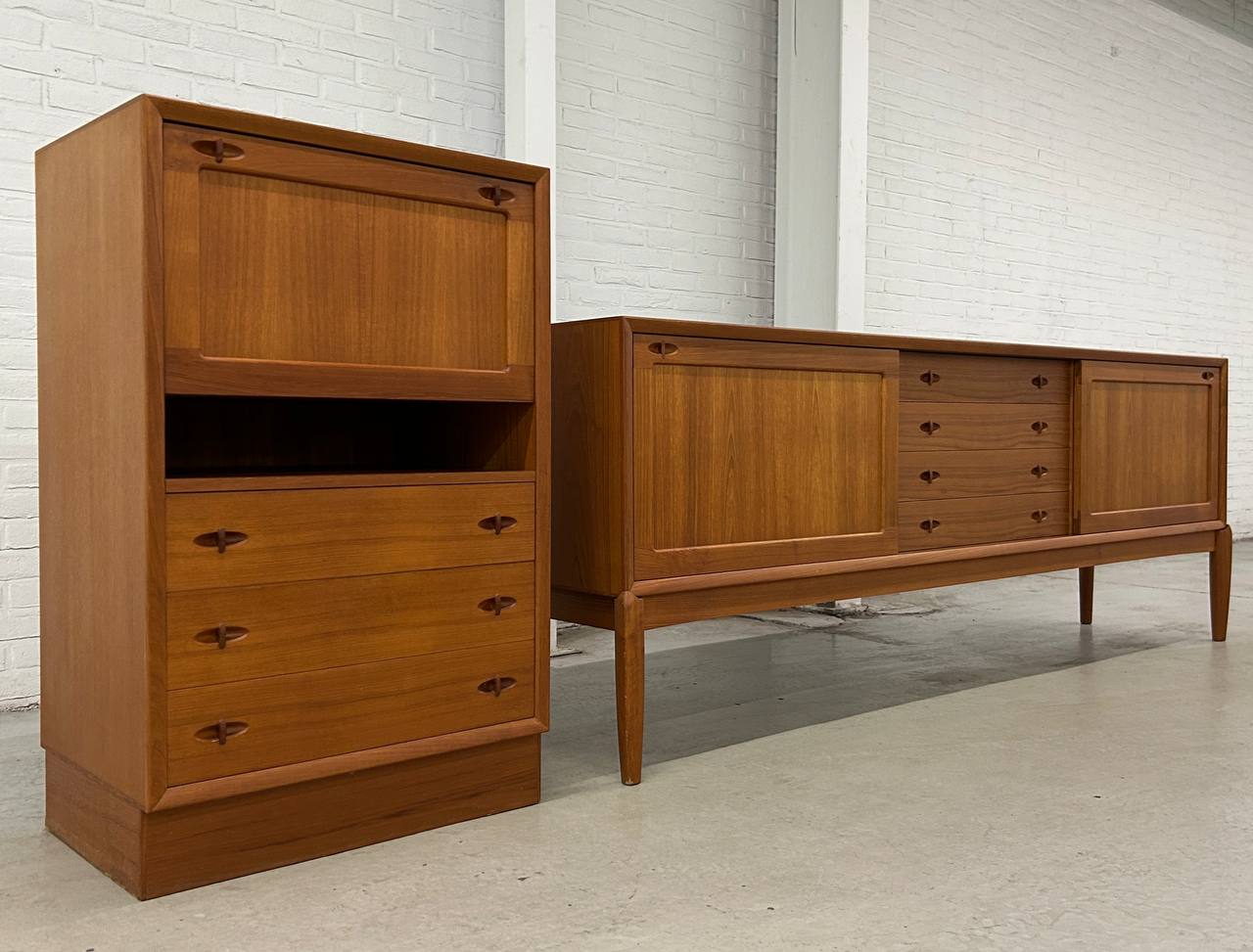 Deens teak dressoir H.W. Klein Bramin