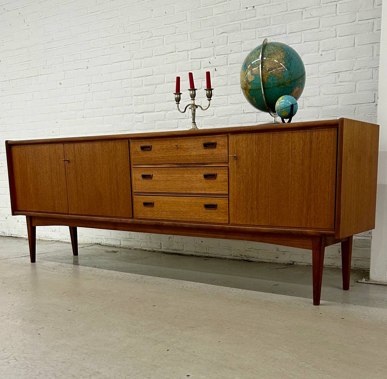 XXL vintage Bartels dressoir