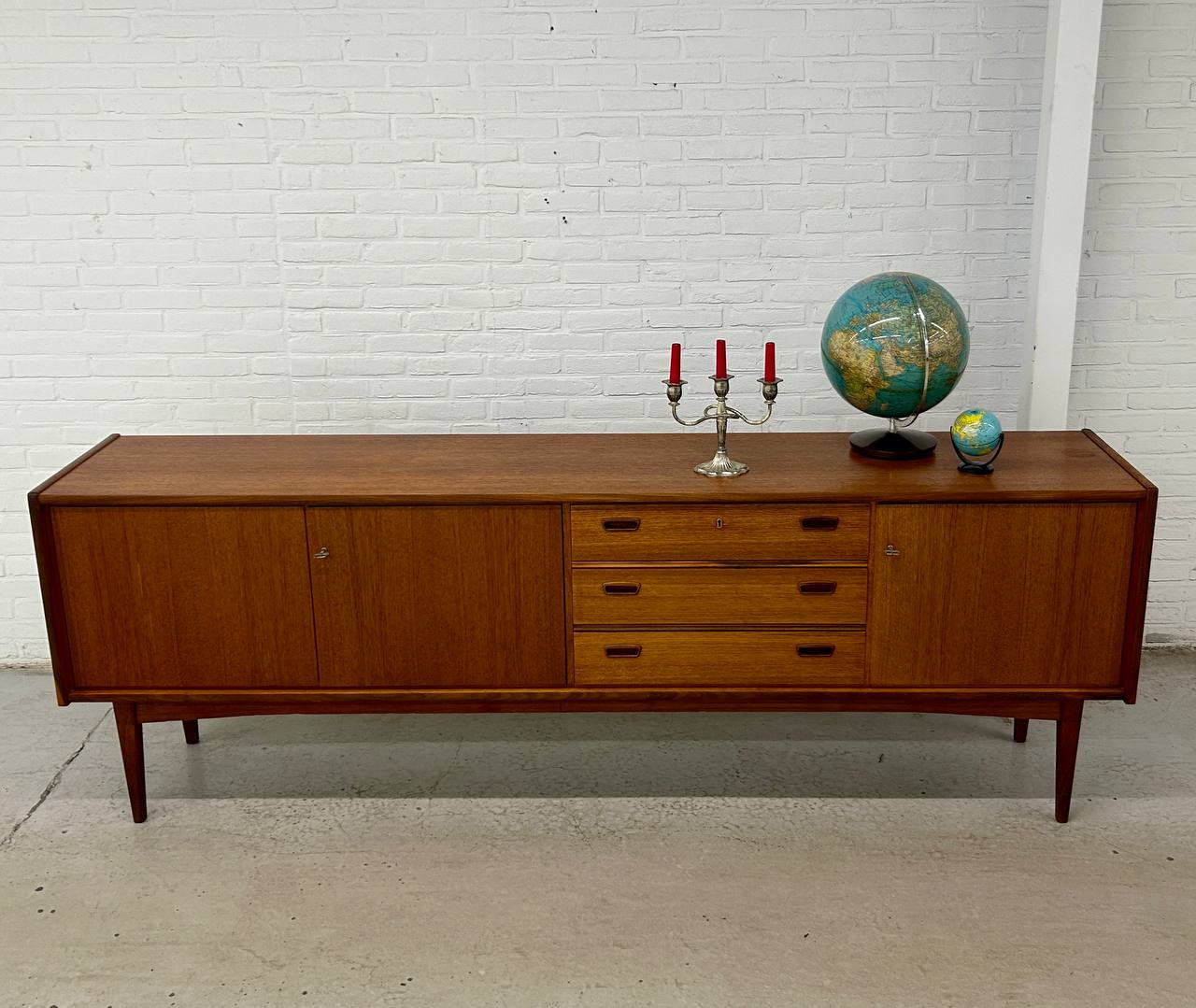 XXL vintage Bartels dressoir