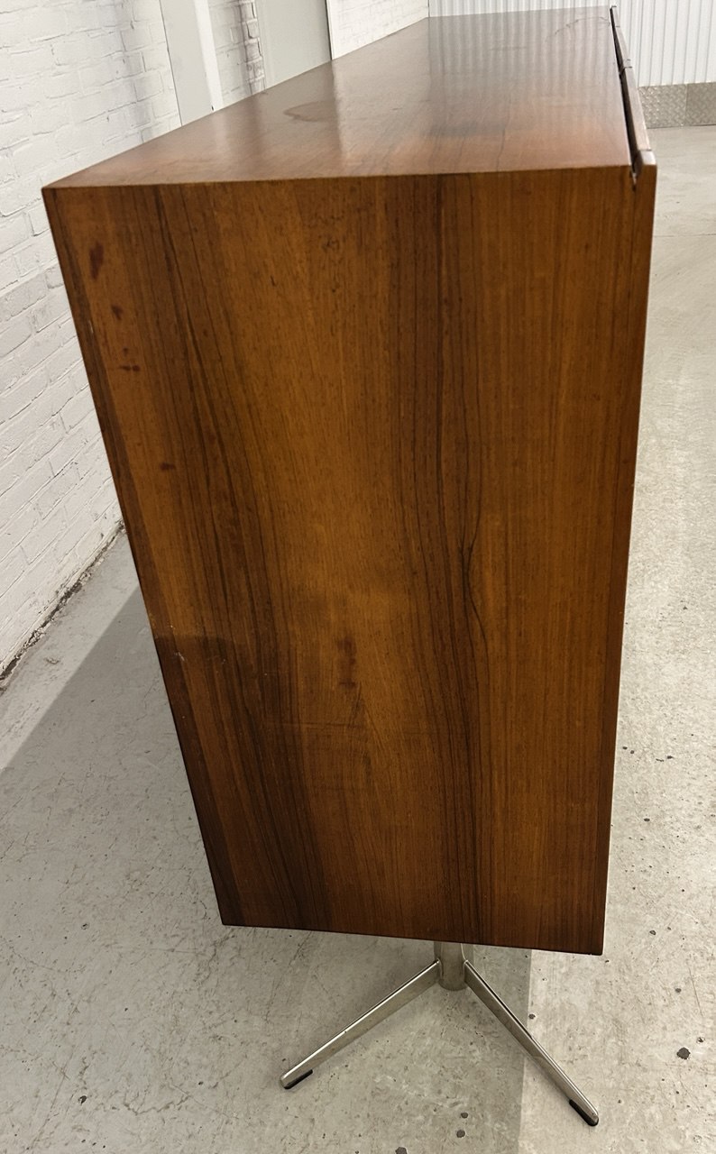 Highboard Louis van Teeffelen voor Wébé