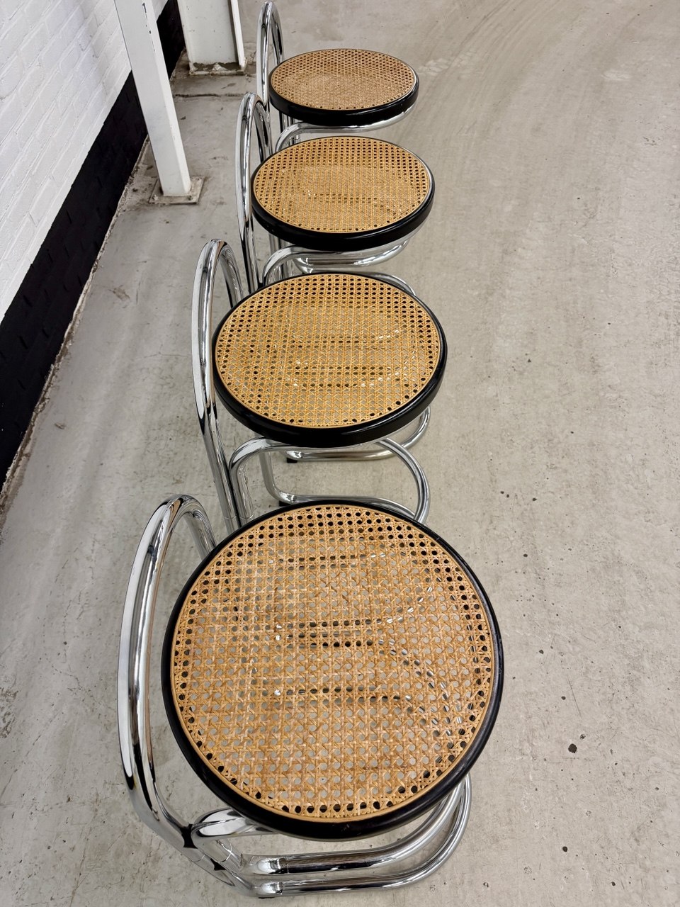 4 vintage Italy chrome barstools