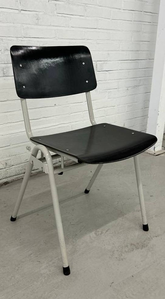 Vintage partij stapelbare stoelen