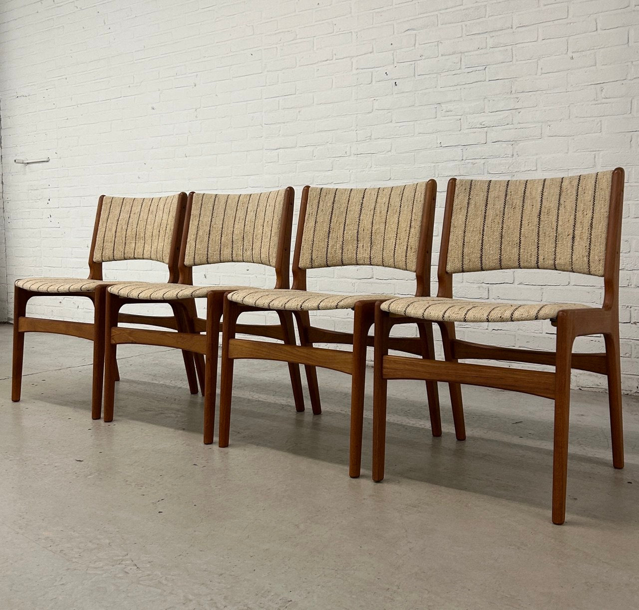 Vintage stoelen Erik Buch model 89 Anderstup