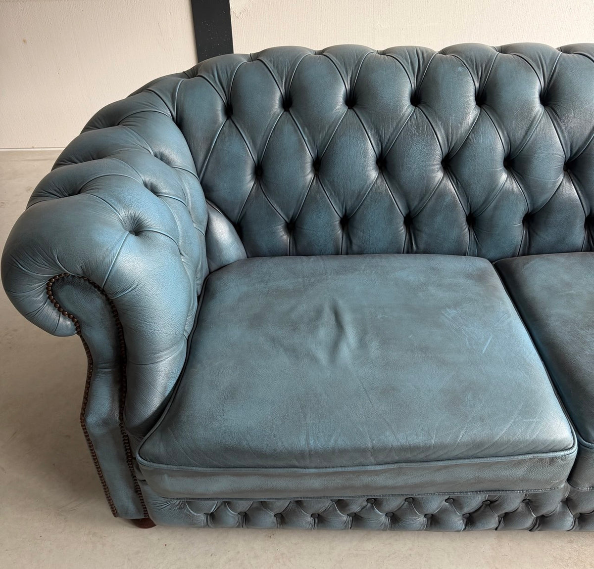 Chesterfield Winchester Furniture driezitsbank