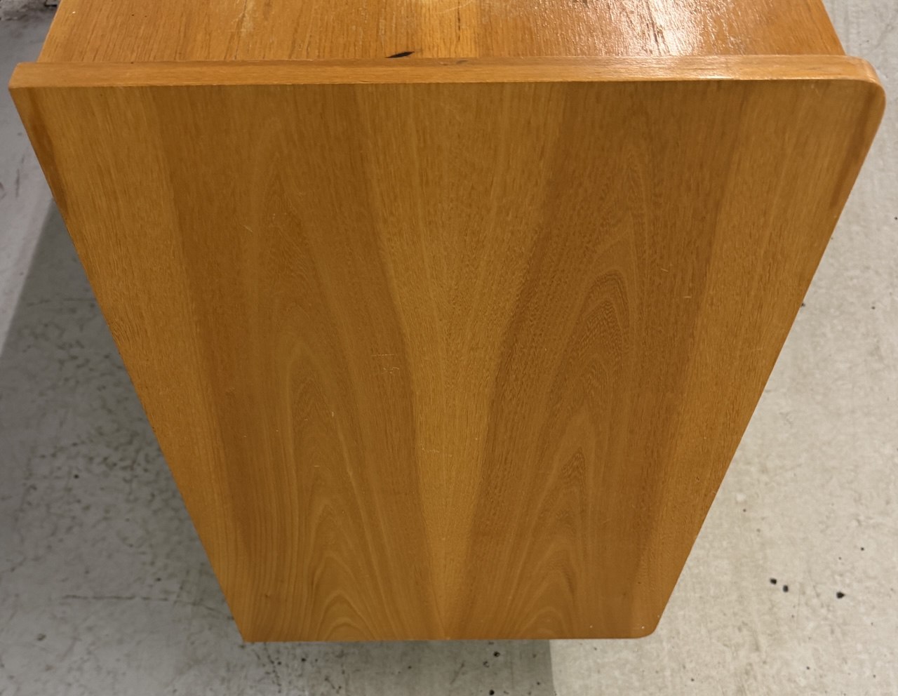 Vintage Designer Dressoir