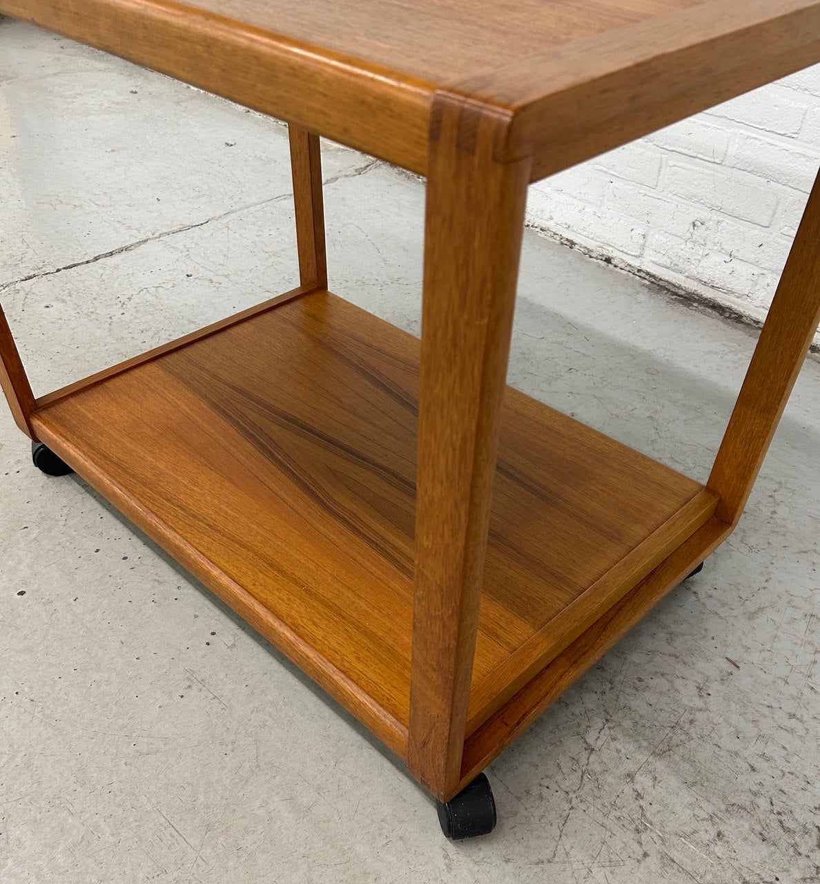 Vintage Deense trolley
