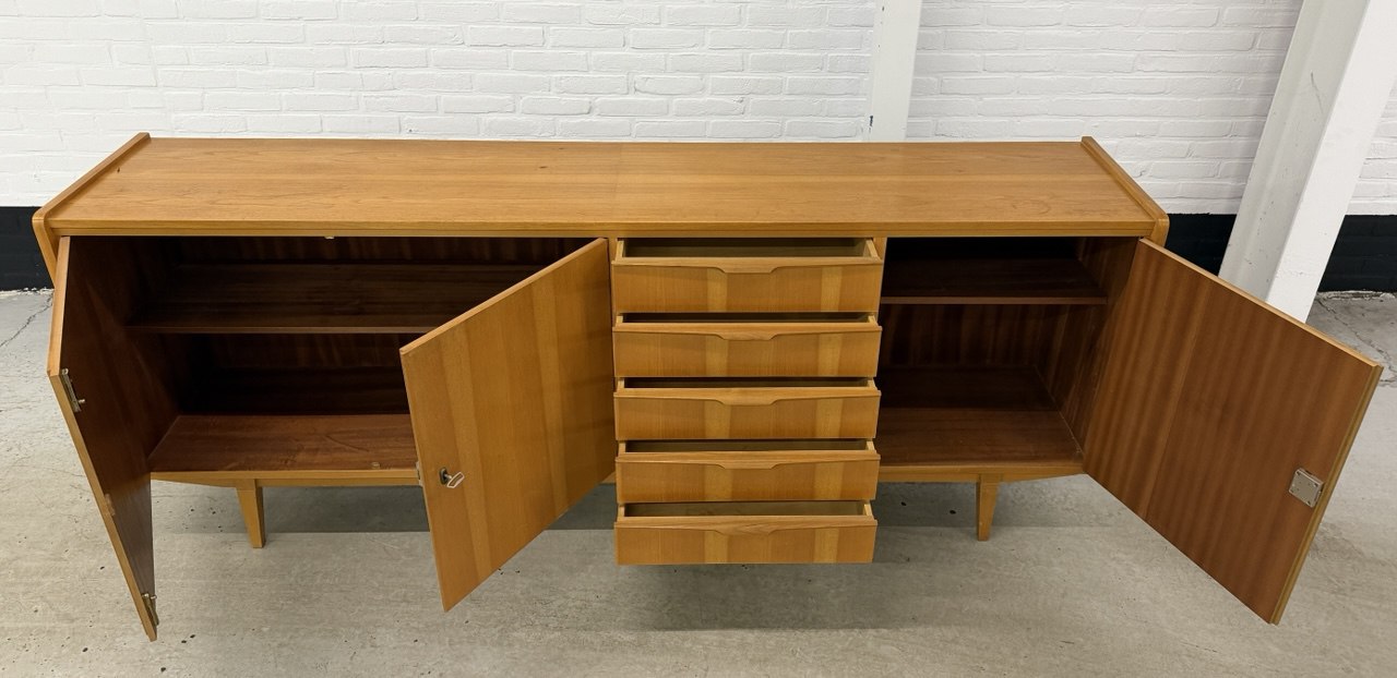 Vintage Designer Dressoir